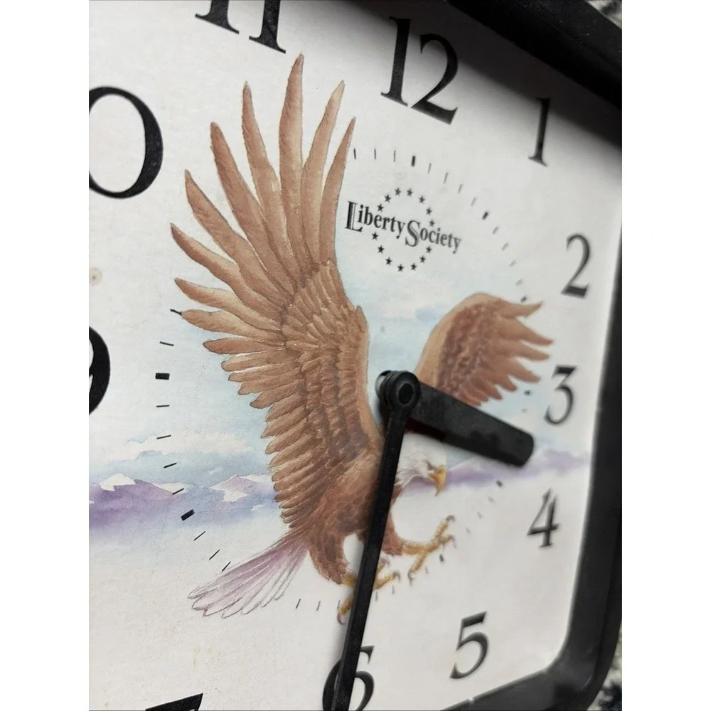 Vintage Elgin‎ Quartz Liberty Society Wall Clock Eagle Patriotic USA Works